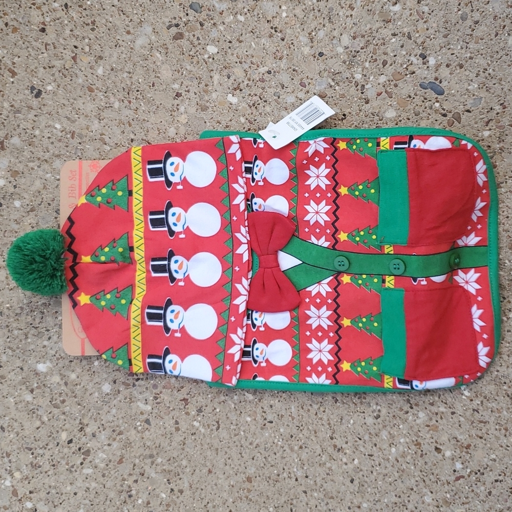 Rising Star Baby Christmas Holiday Hat & Bib Set 0-12 months Infant